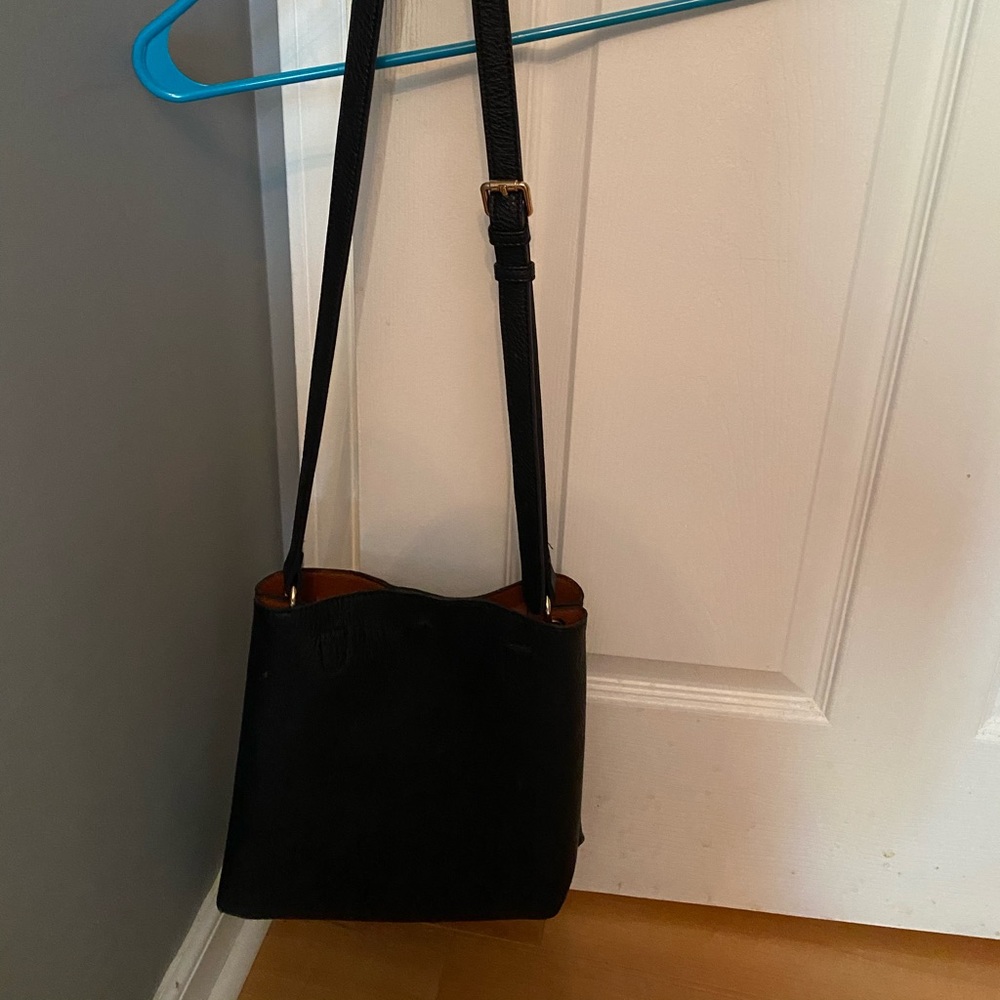 urban outfitters crossbody bag